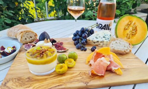 Unser Quartett aus der Provence besteht aus köstlichen Muscat-Trauben, saftiger Charentais-Melone, süßen Reineclauden und delikaten Feigen mit jeweils einem Begleiter.