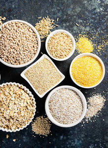 Quinoa ist kein Getreide, sondern ein Gänsefußgewächs und gehört zur Familie der Roten Beete.