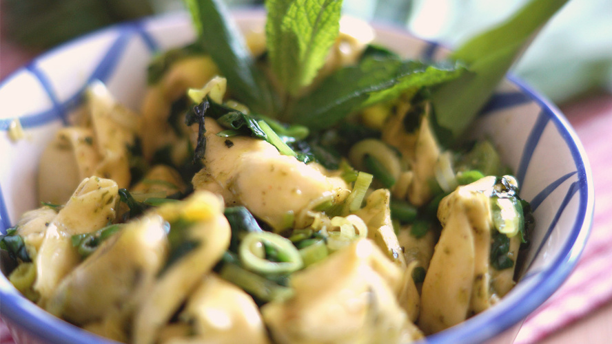 Rezeptbild für Frühlingshafte Tortellonipfanne mit Bärlauch und frischer Minze
