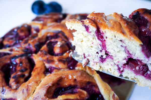 Fluffige  Erdbeerschnitten