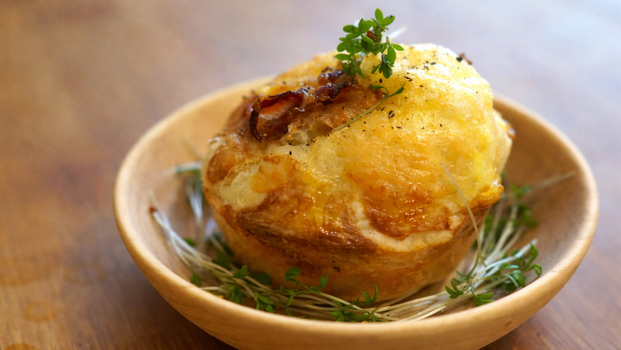 Rezeptbild für  Ostermuffins an frischer Kressehaube mit Dips