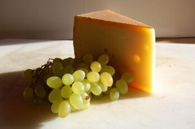 Produktfoto zu Bayerischer Bergkäse mittelalt 3Mon. 180g