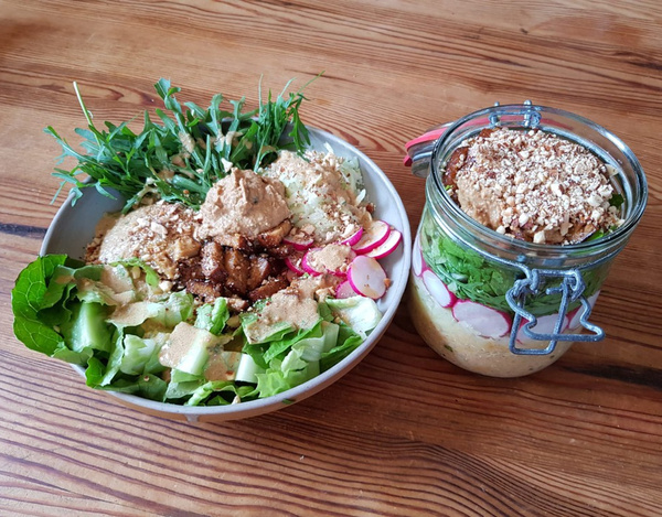 Frühlings-Buddha-Bowl