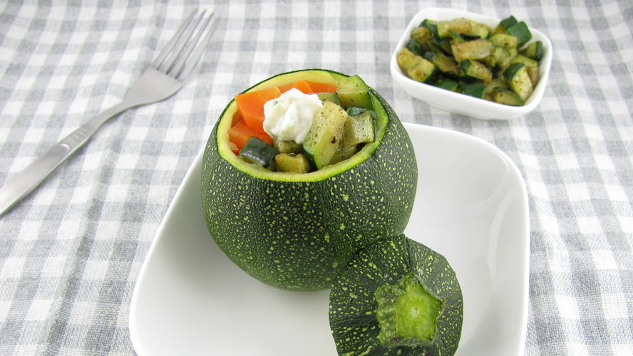 Rezeptbild für Rondini-Kürbis mit Gemüsefüllung