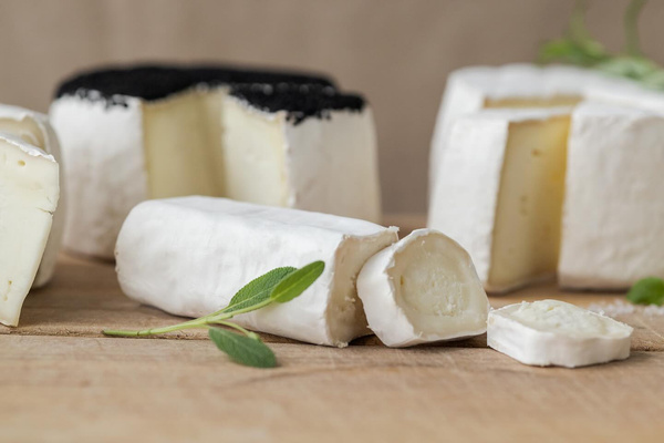 Ziegenrolle pur mit Edelschimmel 