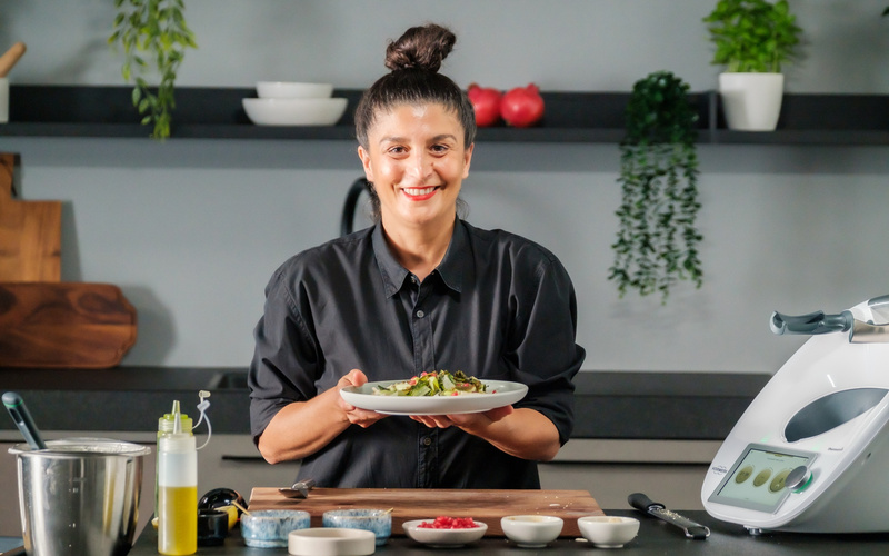 n ihrem Kurs erklärt dir Haubenköchin Parvin Razavi, wie man Rüben, Karotten & Co auf spannende, abwechslungsreiche Art garen kann.