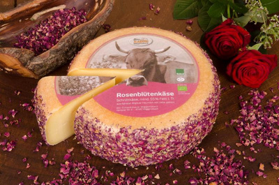 Produktfoto zu Allgäuer Rosenblütenkäse 180g