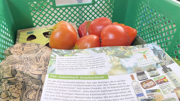 Gedruckter Kundenbrief in Kiste