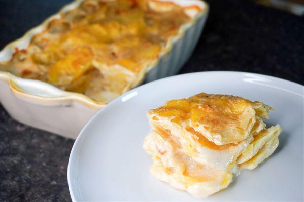 Fluffige  Erdbeerschnitten