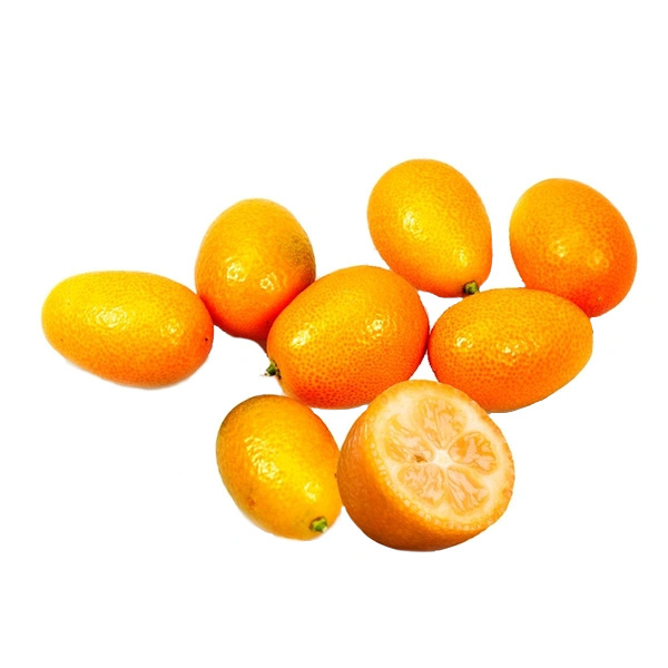 KI generiert: Mehrere ganze Kumquats und eine aufgeschnittene Kumquat.