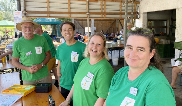 Team Kasse: unser Fahrer Günter (fährts mittwochs), Geschäftsführer Ulli, Sina von der Verwaltung und Tanja von der Kundenbetreuung.