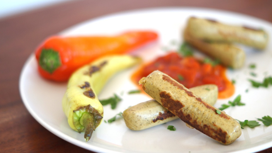 Rezeptbild für Zum Grillen: Selbstgemachte Aprikosensoße, gegrillte Paprika und Rostbräterle