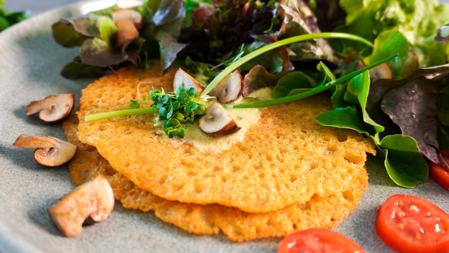 Rezeptbild für Kräuter-Linsen-Pfannkuchen mit Salat