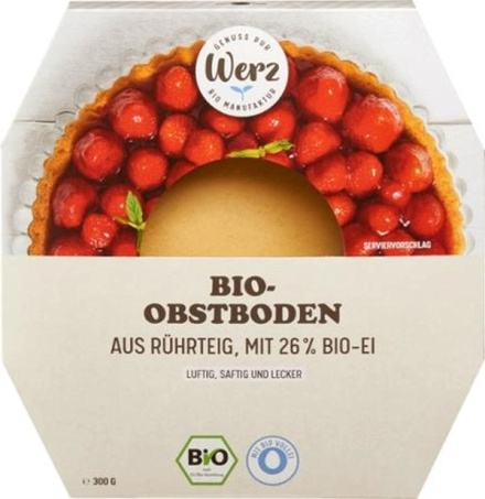 KI generiert: Verpackung eines Bio-Obstbodens mit Erdbeeren. Text: "BIO-OBSTBODEN AUS RÜHRTEIG, MIT 26% BIO-EI".