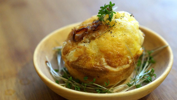 Rezeptbild für  Ostermuffins an frischer Kressehaube mit Dips
