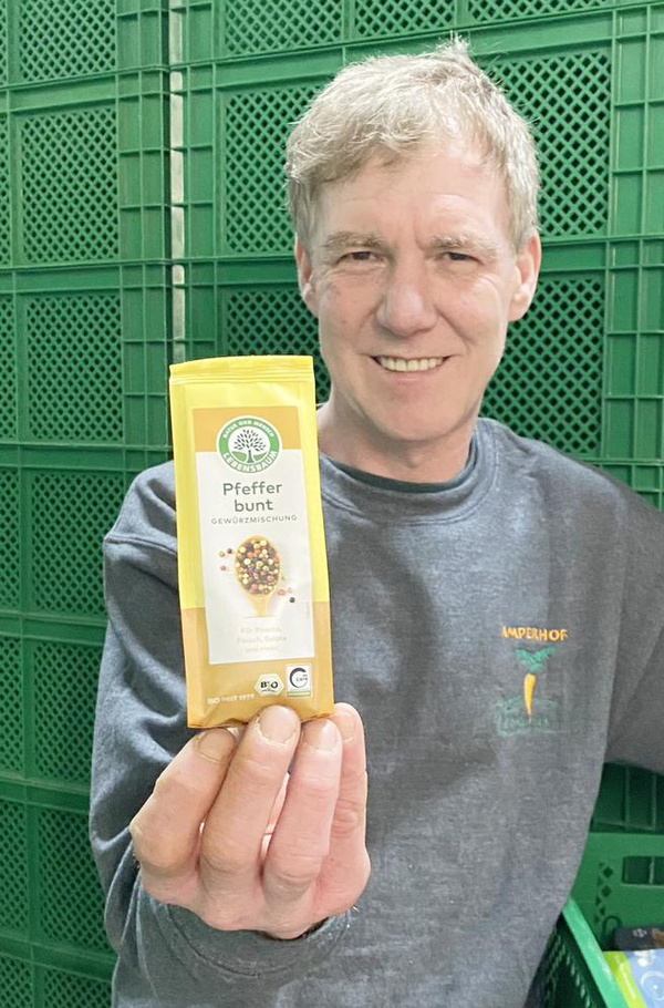 Bunter Pfeffer ganz von Lebensbaum