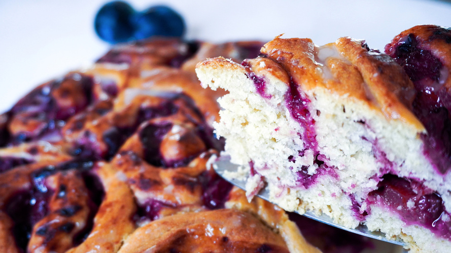 Rezeptbild für Zwetschgen-Zitronen-Zimtschnecken-Kuchen