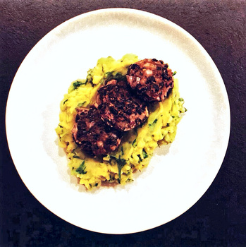 Rezeptbild für Kartoffelstampf mit Namenia und Bohnen-Pflanzerl