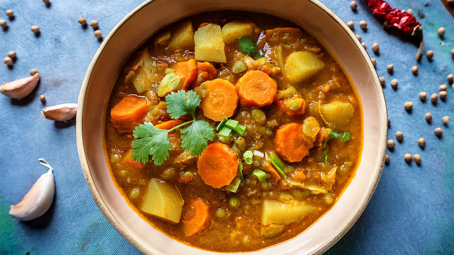 Rezeptbild für Kohlrabi-Linsen-Curry mit Süßkartoffeln