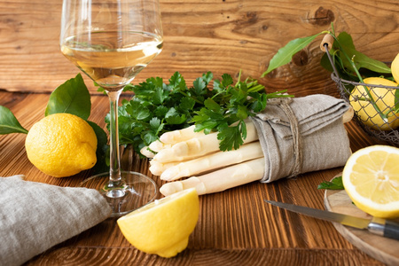 Der erste Spargel ist da!