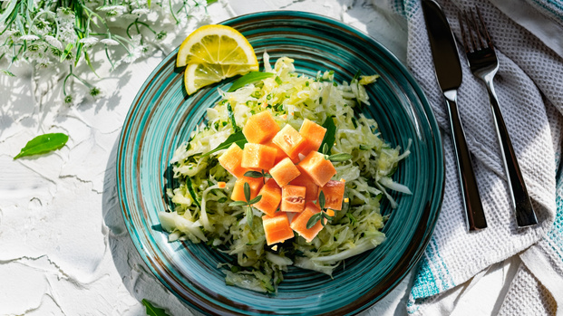 Rezeptbild für Melone auf Spitzkohlsalat
