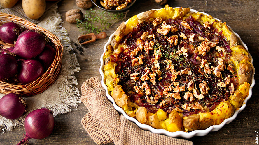Rezeptbild für Kartoffelkuchen mit Balsamico-Zwiebeln