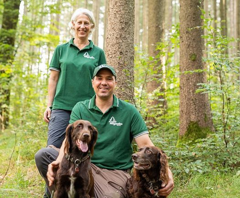 Wir sehen Lena an, wie gerne sie grillt!