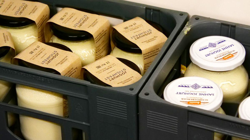 Ganze Gebinde Molkereiprodukte