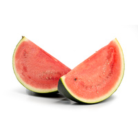 KI generiert: Zwei Wassermelonenstücke auf weißem Hintergrund.