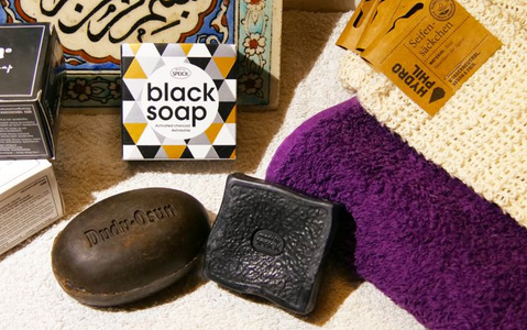 Im Shop der Amperhof Ökokiste finden Sie auch zahlreiche Naturkosmetik-Artikel - viele davon plastikfrei verpackt!